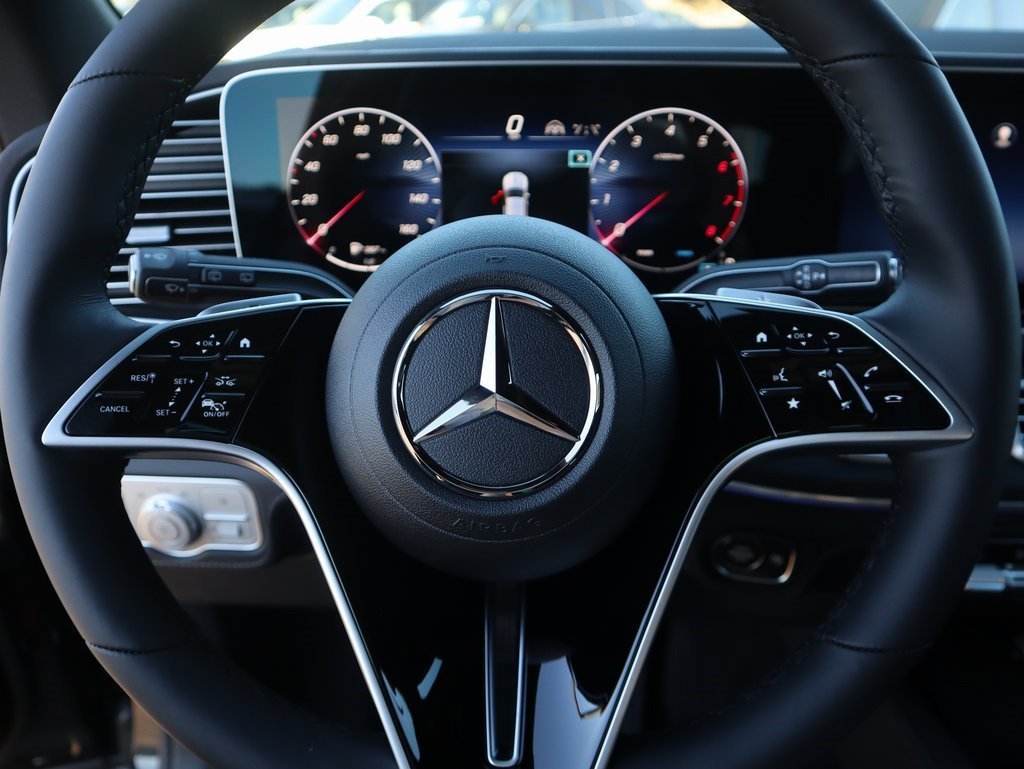 Used 2026 Obsidian Black Metallic Mercedes-Benz GLE 450 image 37