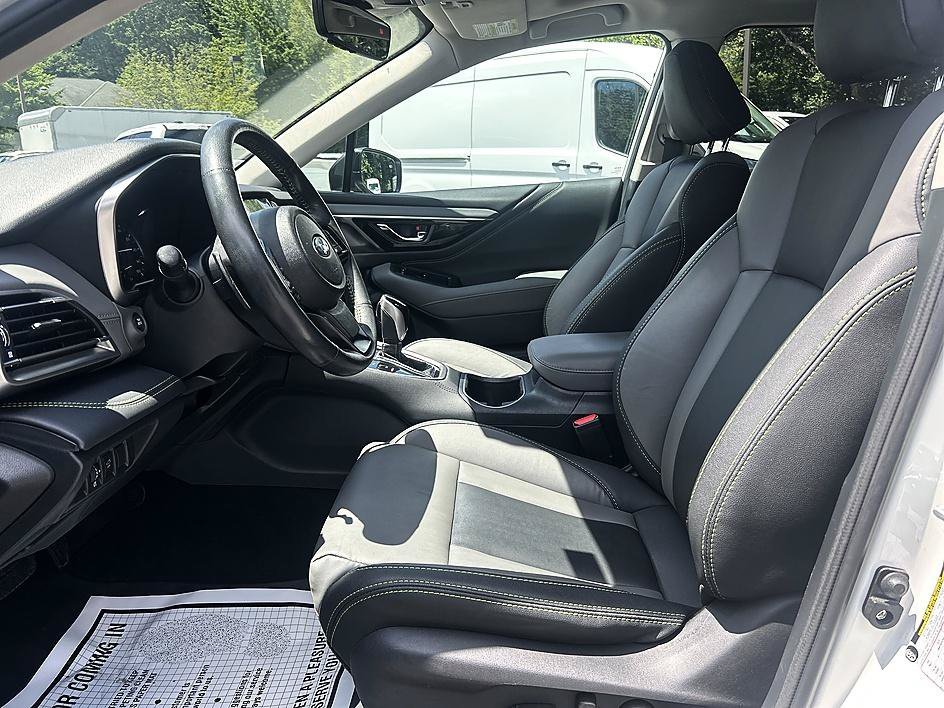 Used 2024 Crystal White Pearl Subaru Onyx Edition image 11