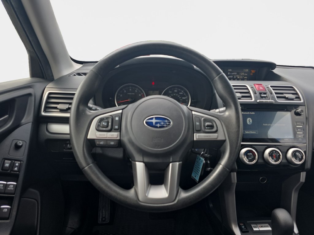 Used 2018 Crystal Black Silica Subaru 2.5i Premium image 11