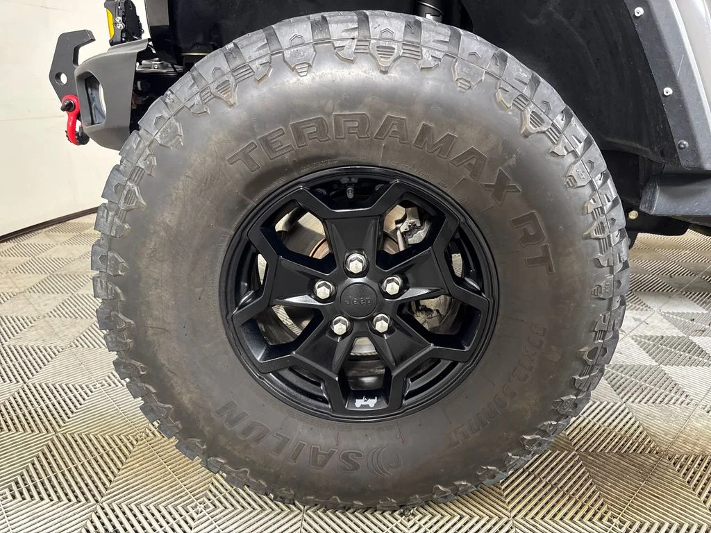 Used 2022 Gray Jeep Willys image 11