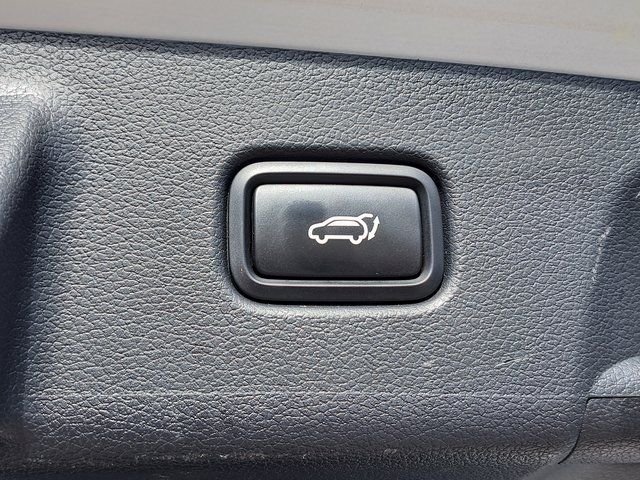 Used 2024 White Hyundai XRT image 33