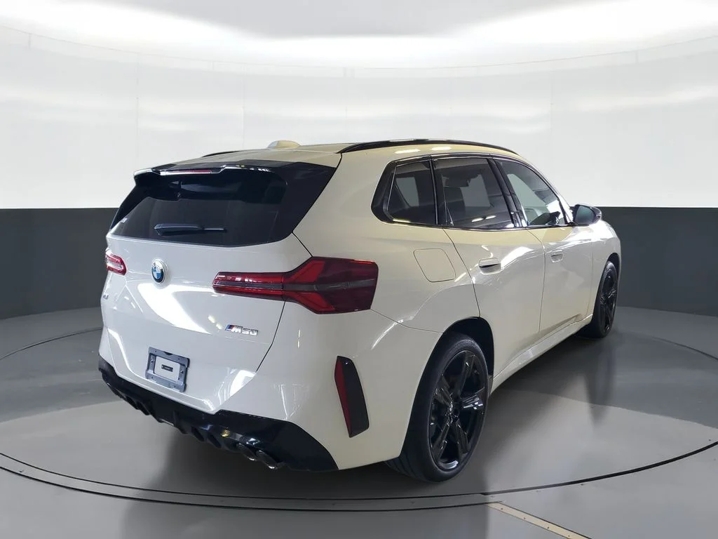 New 2026 Alpine White BMW M50 xDrive image 3
