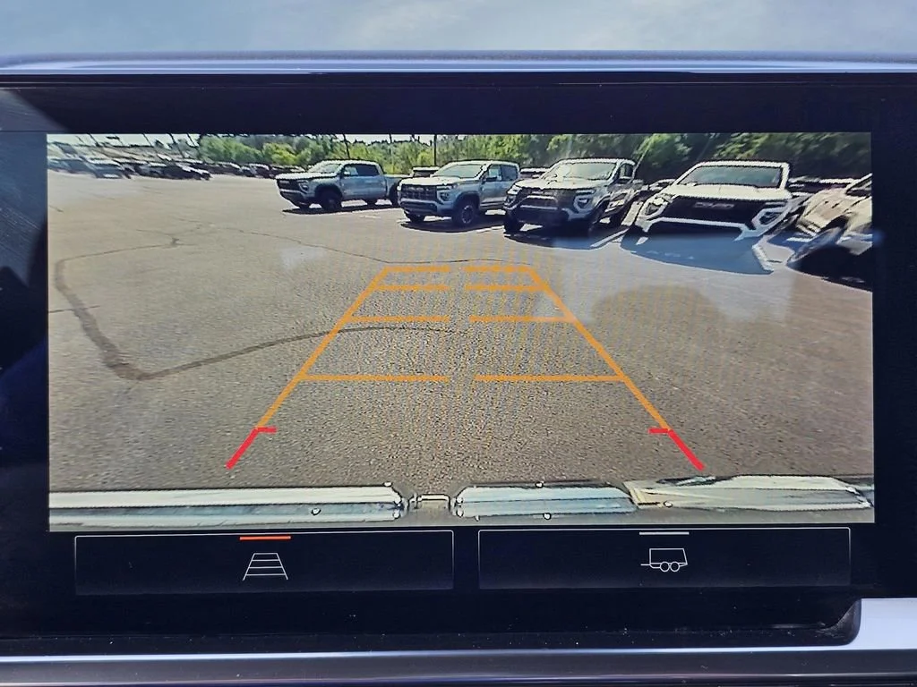 Used 2024 Sterling Metallic GMC Elevation image 30