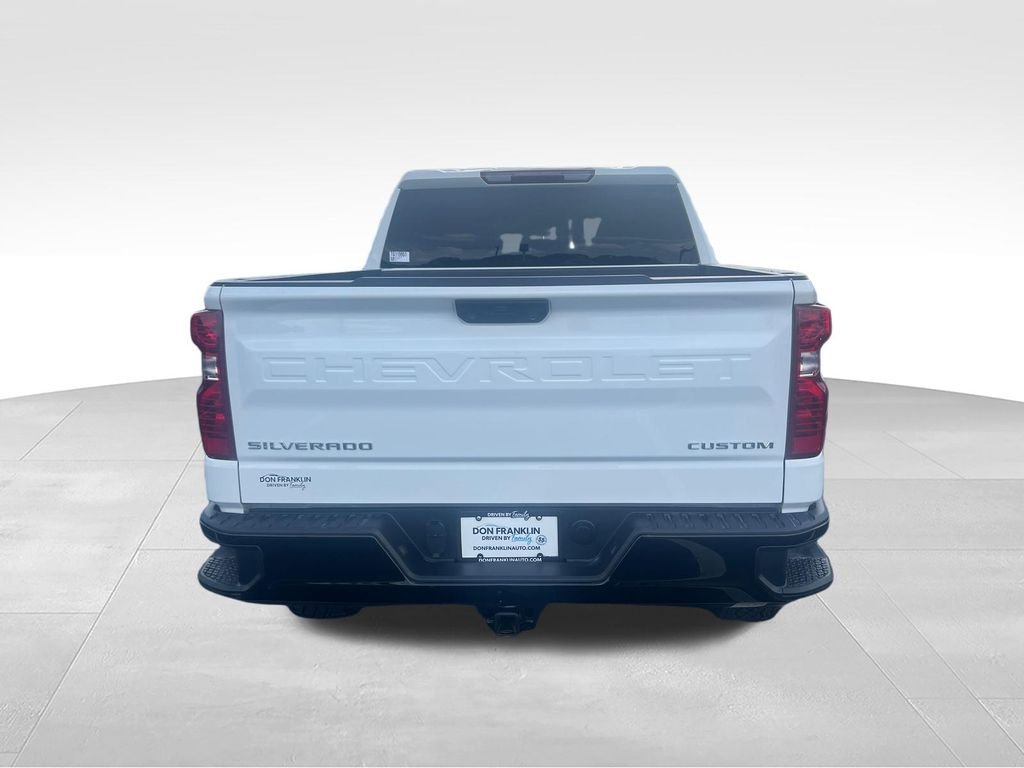 Used 2026 White Chevrolet Custom Trail Boss image 4
