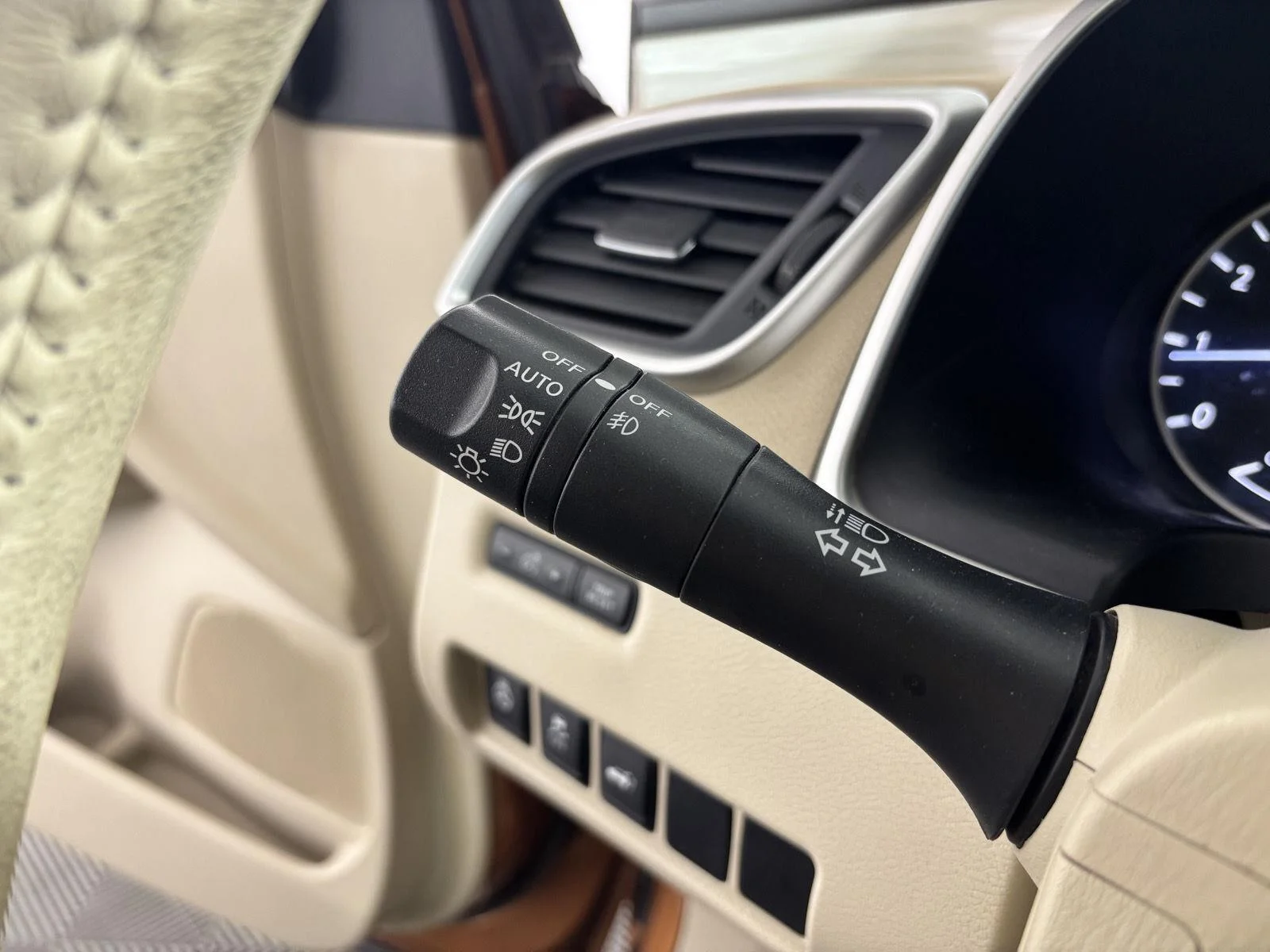 Used 2017 Pacific Sunset Metallic Nissan Platinum image 30