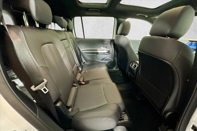 New 2026 Polar White Mercedes-Benz GLB 250 image 55