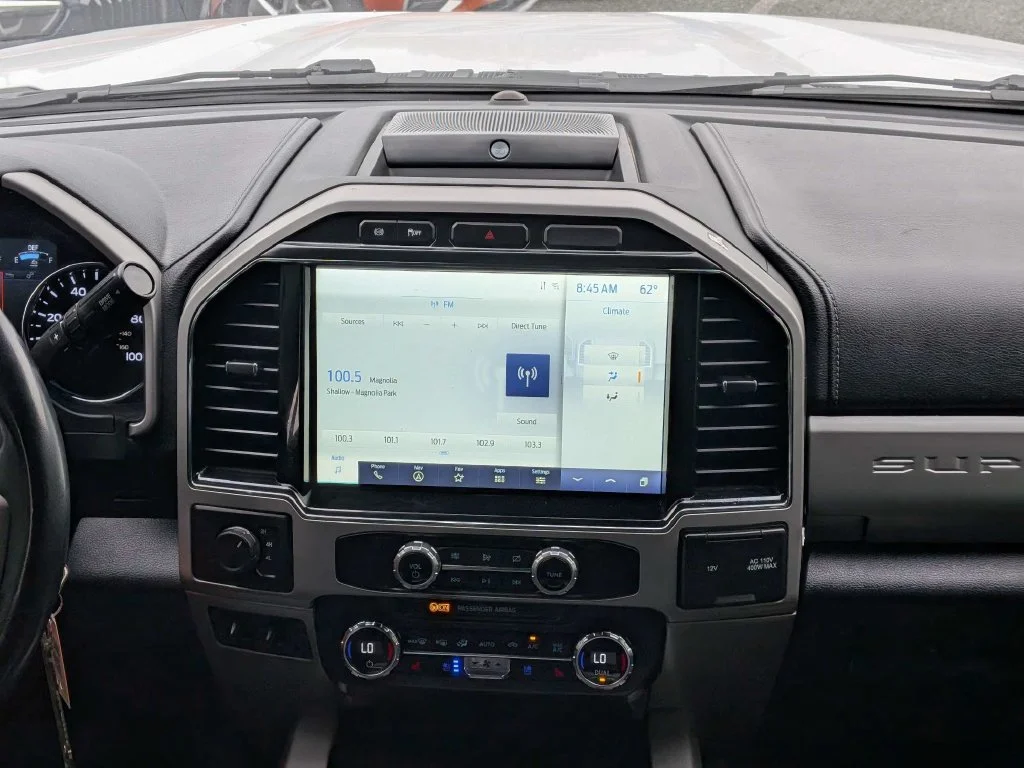Used 2022 Oxford White Ford Lariat image 17