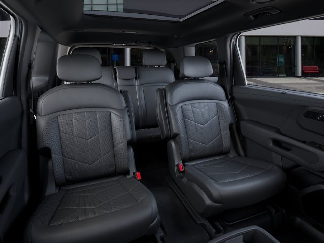 New 2027 White Kia X-Line SX image 16