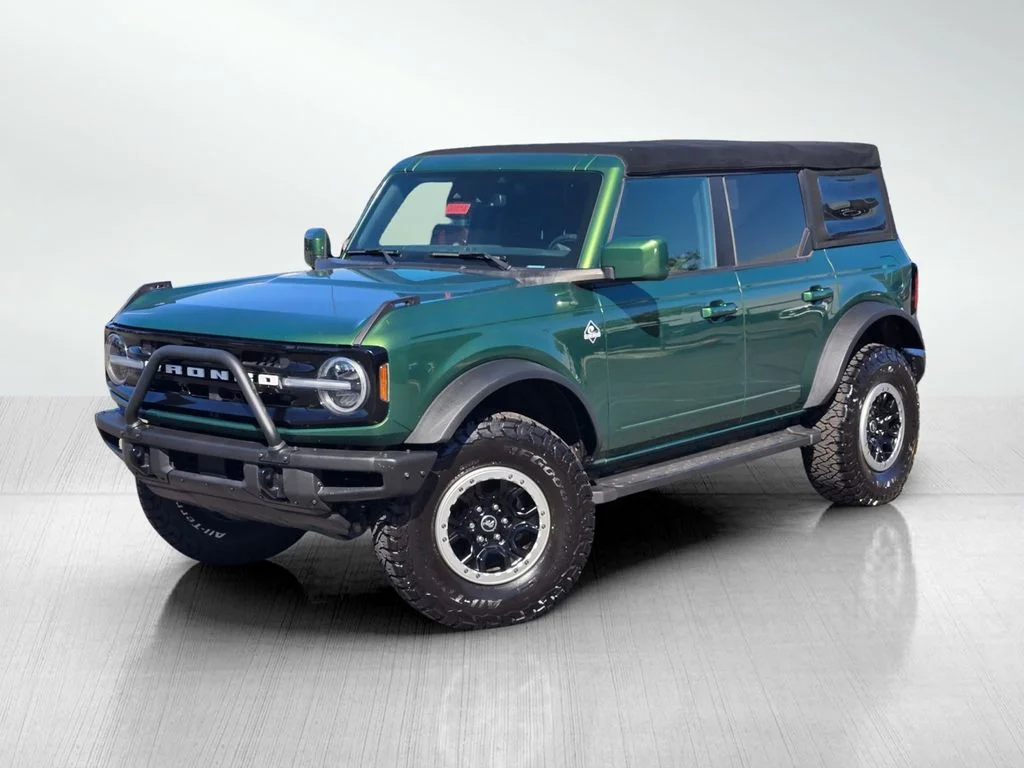 Used 2022 Green Metallic Ford Outer Banks image 6