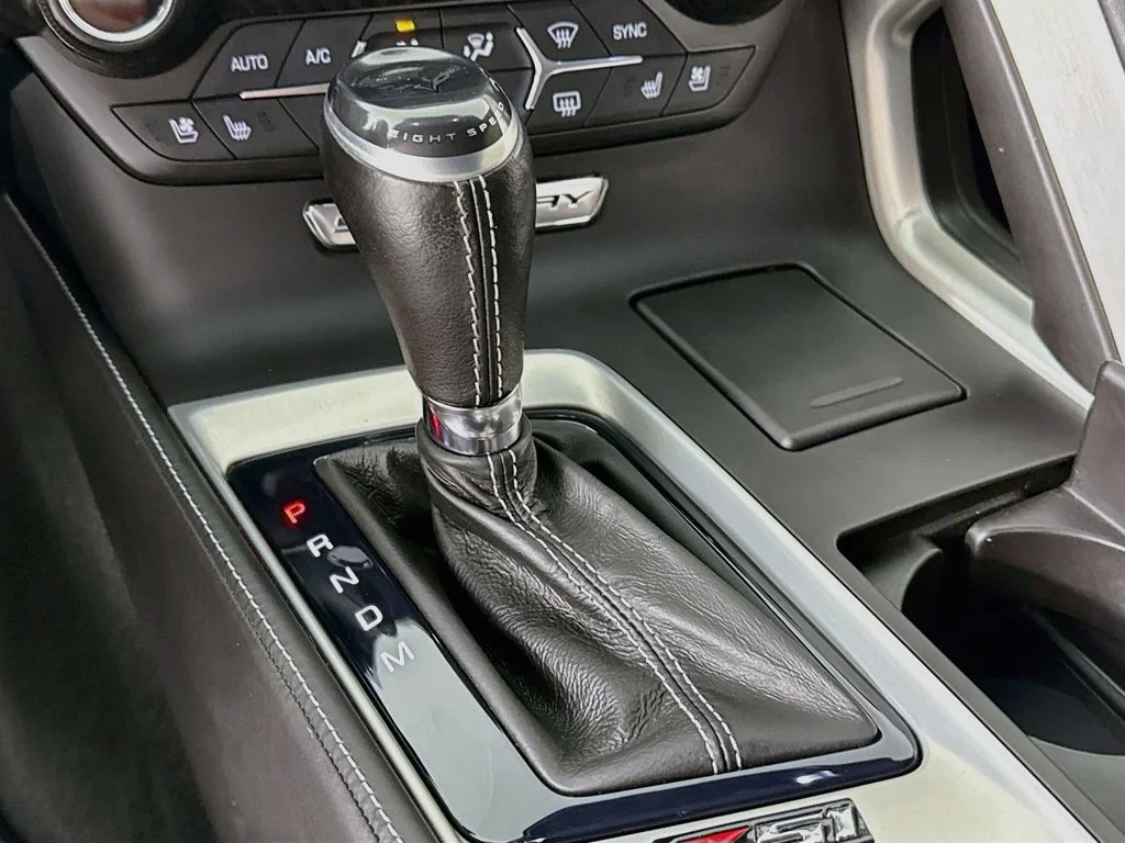 Used 2015 Black Chevrolet Stingray Z51 image 18