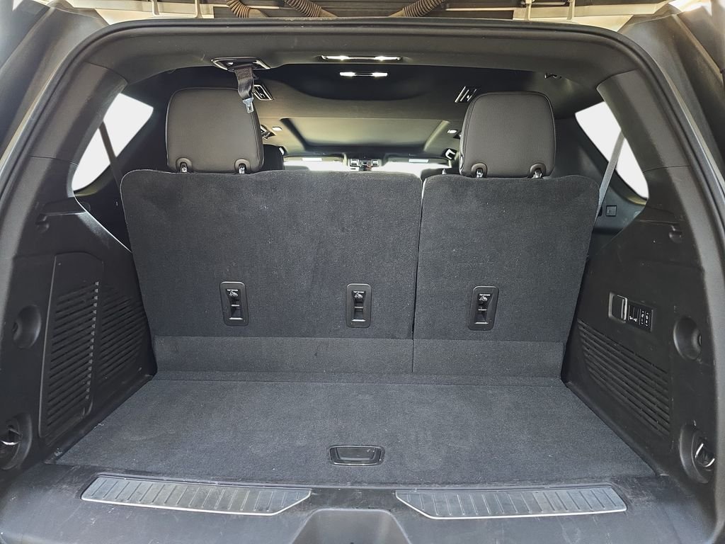 Used 2021 White GMC Denali image 14