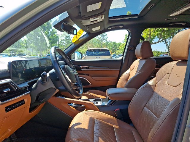 Used 2024 Green Kia EX X-Line image 17