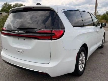 Used 2023 White Chrysler Touring L image 10