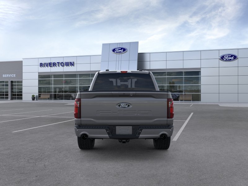 New 2026 Carbonized Gray Metallic Ford XLT image 5