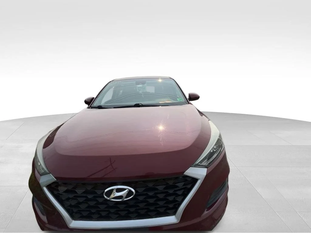 Used 2019 Red Hyundai SE image 18
