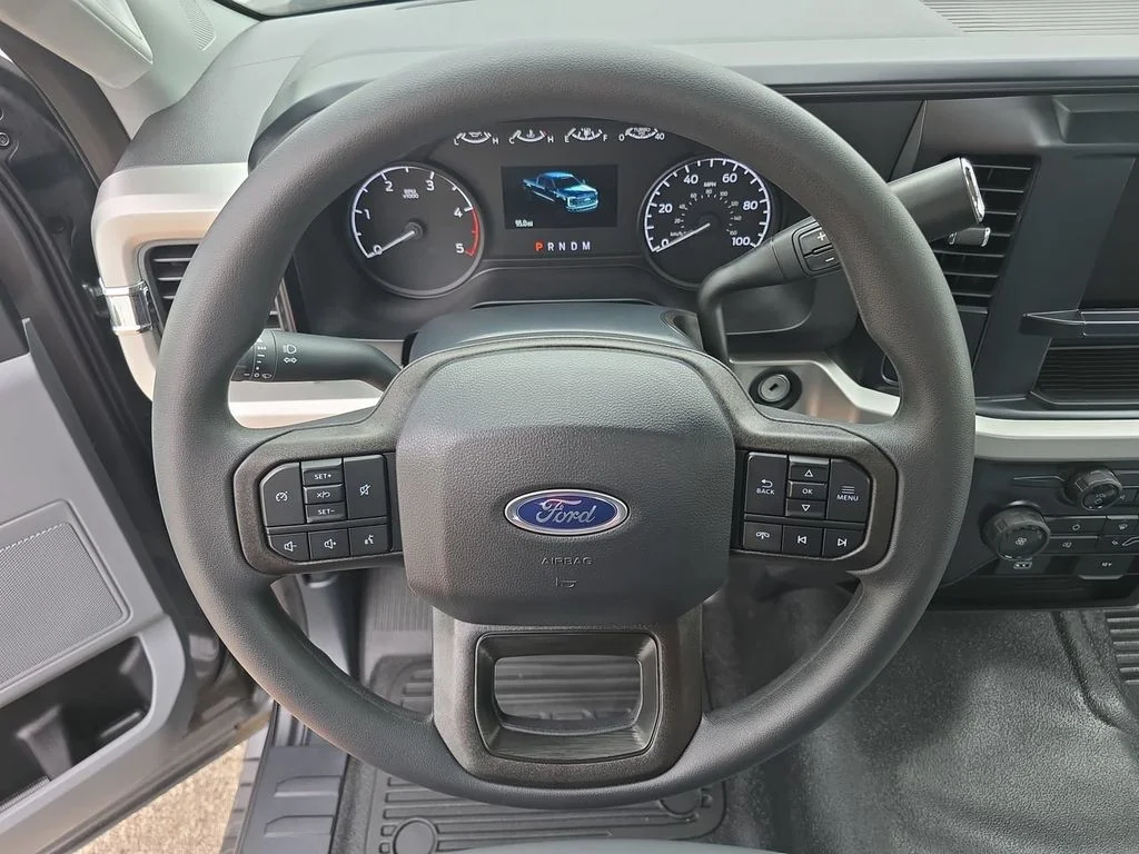 2025 Ford F-250 Super Duty XL - Photo 11