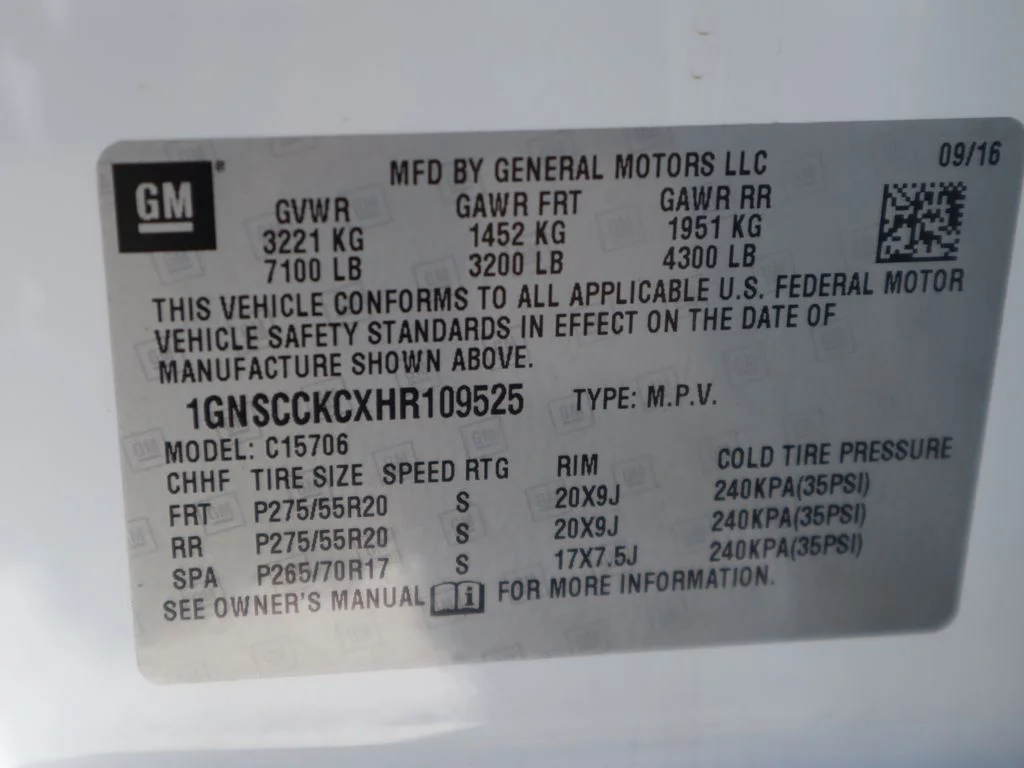 Used 2017 White Chevrolet Premier image 22