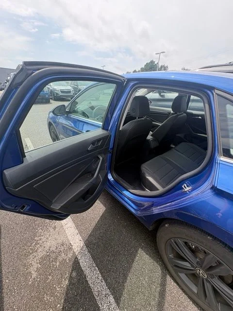 Used 2024 Blue Volkswagen 1.5T SE image 5