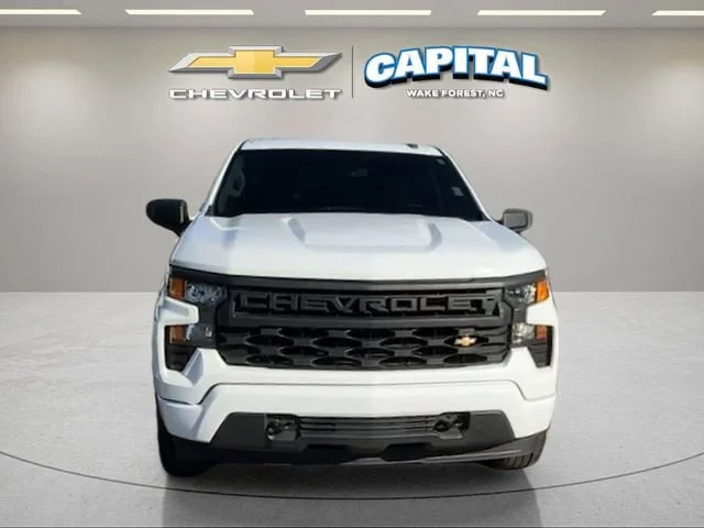 Used 2022 Summit White Chevrolet Custom image 8