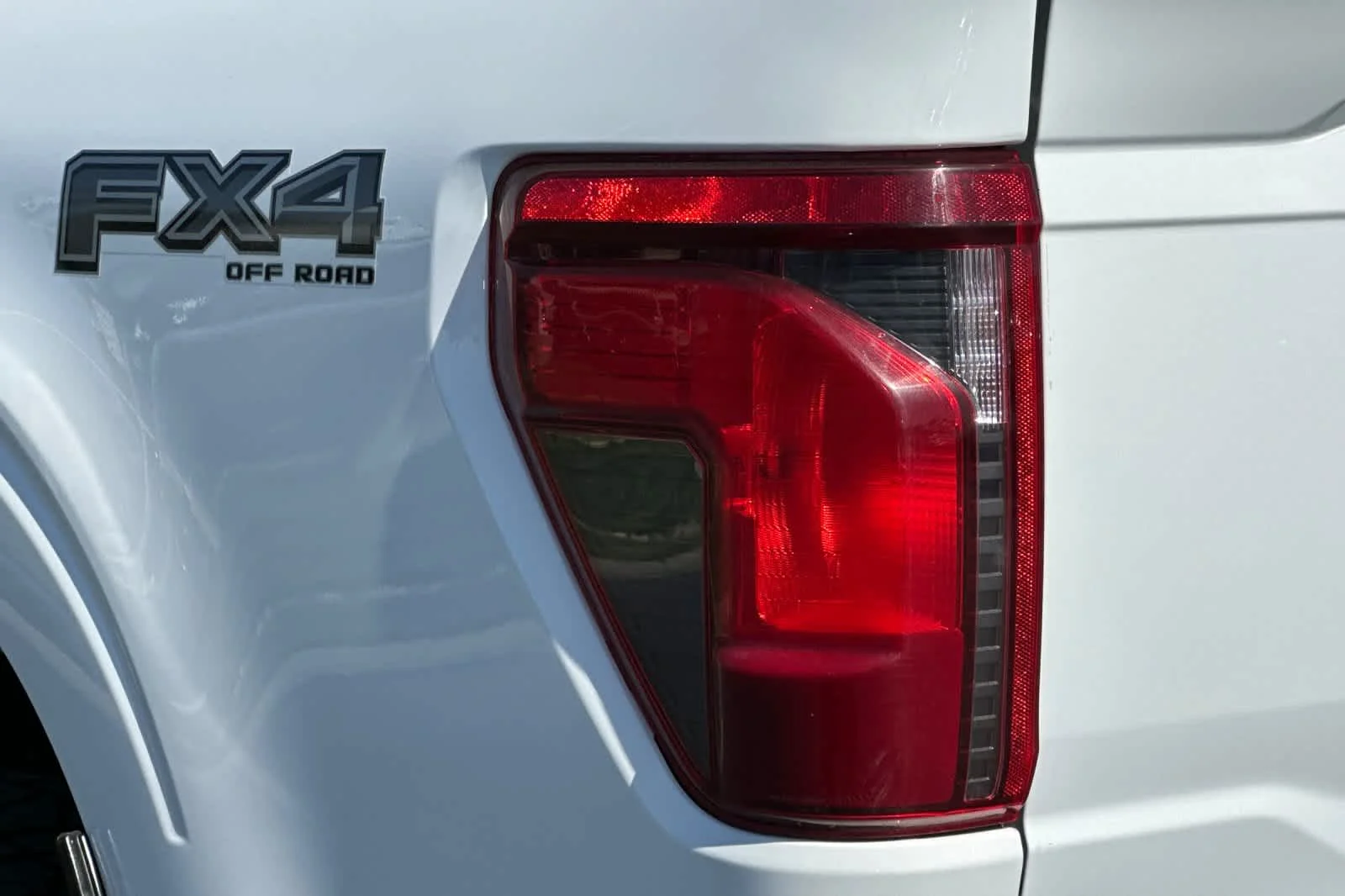 Certified Used 2025 Oxford White Clearcoat Ford XLT image 25