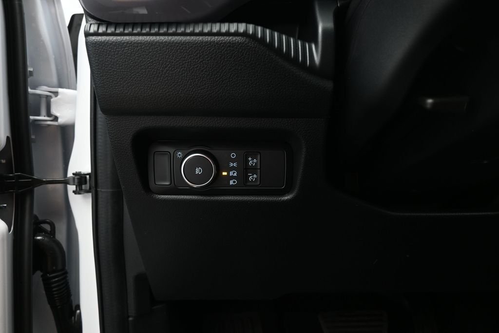 New 2026 Oxford White Ford XL image 11
