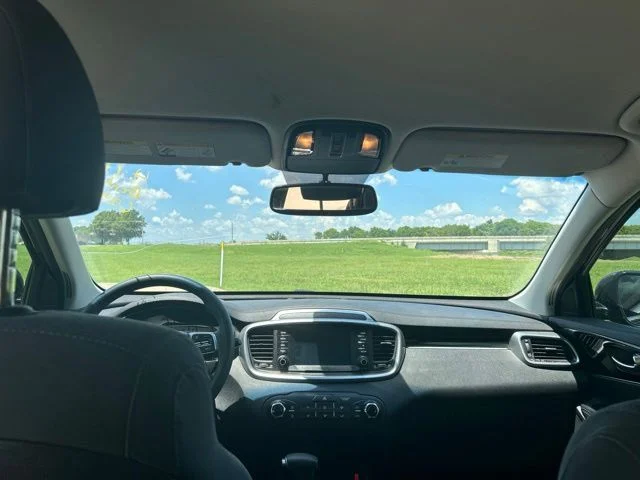 Used 2020 Purple Kia LX image 10