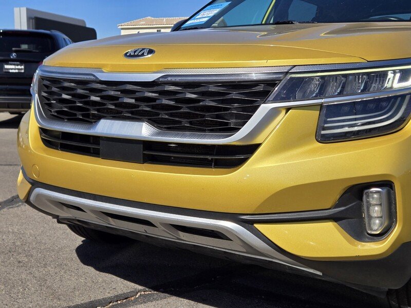 Used 2021 Yellow Kia SX image 9