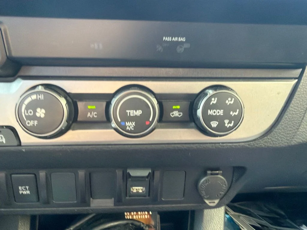 Used 2022 Silver Toyota SR image 22