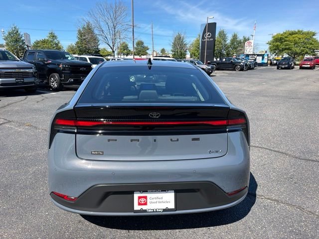 Certified Used 2027 01m2 Toyota LE image 5