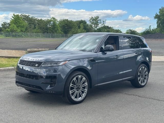 2026 Land Rover Range Rover Sport SE