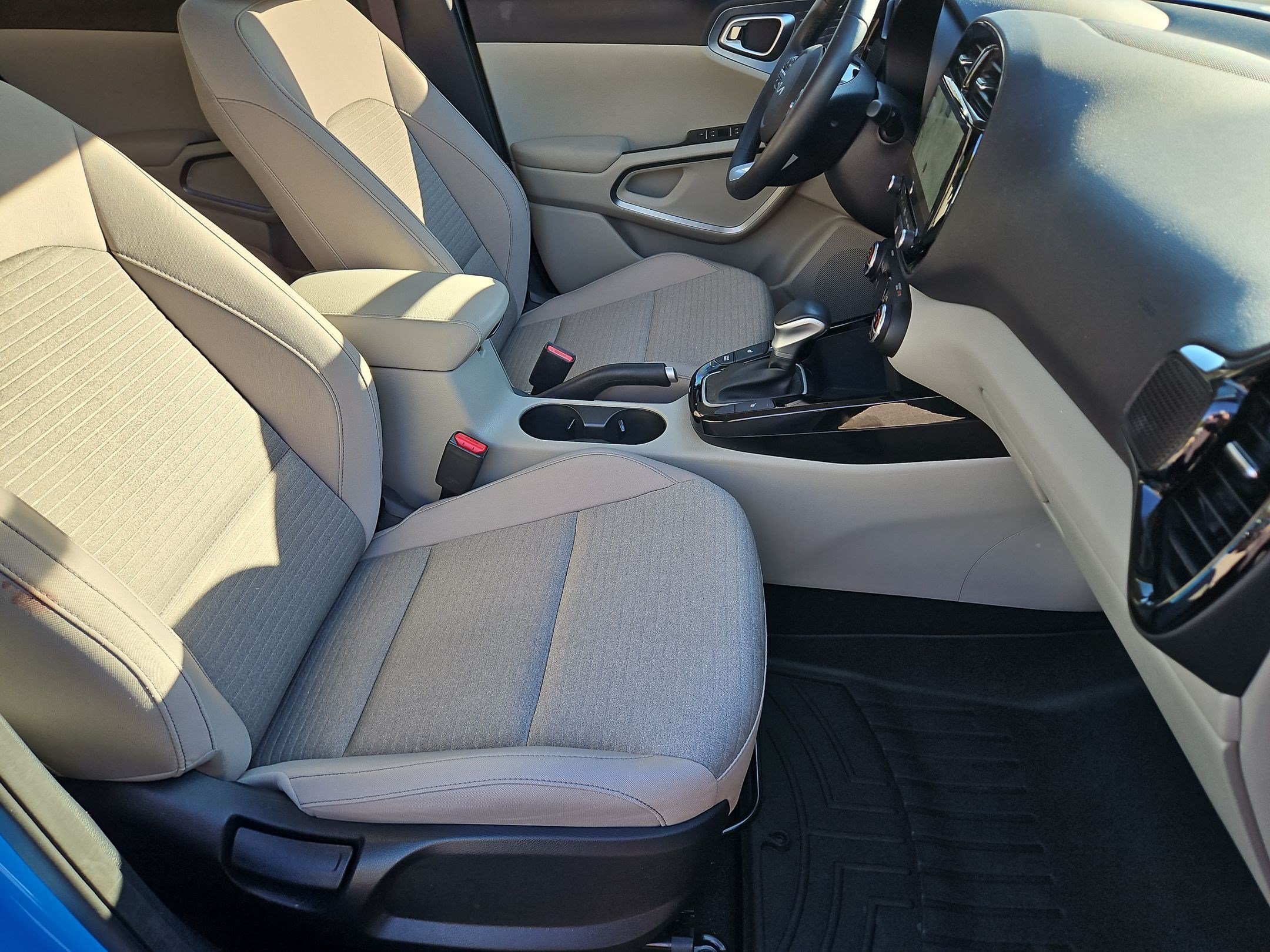 2024 Kia Soul EX - Photo 29
