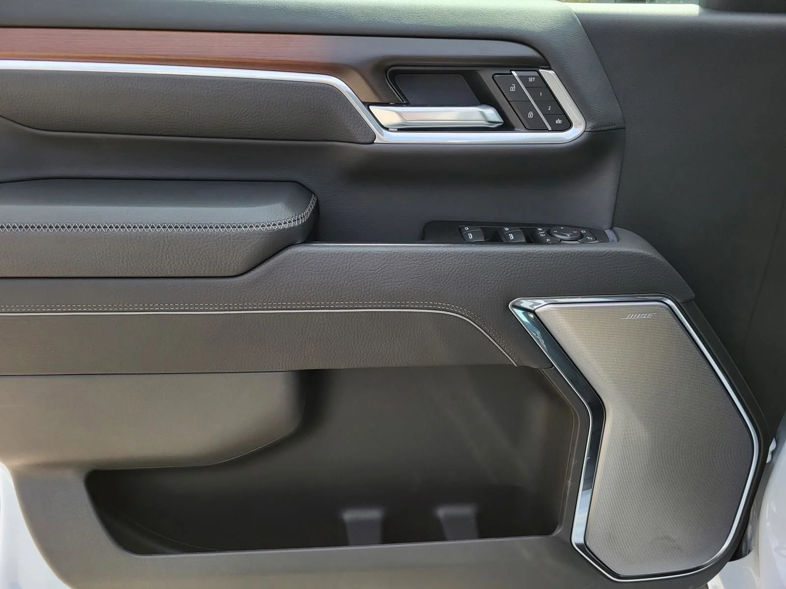 2026 GMC Sierra 2500HD Denali - Photo 6
