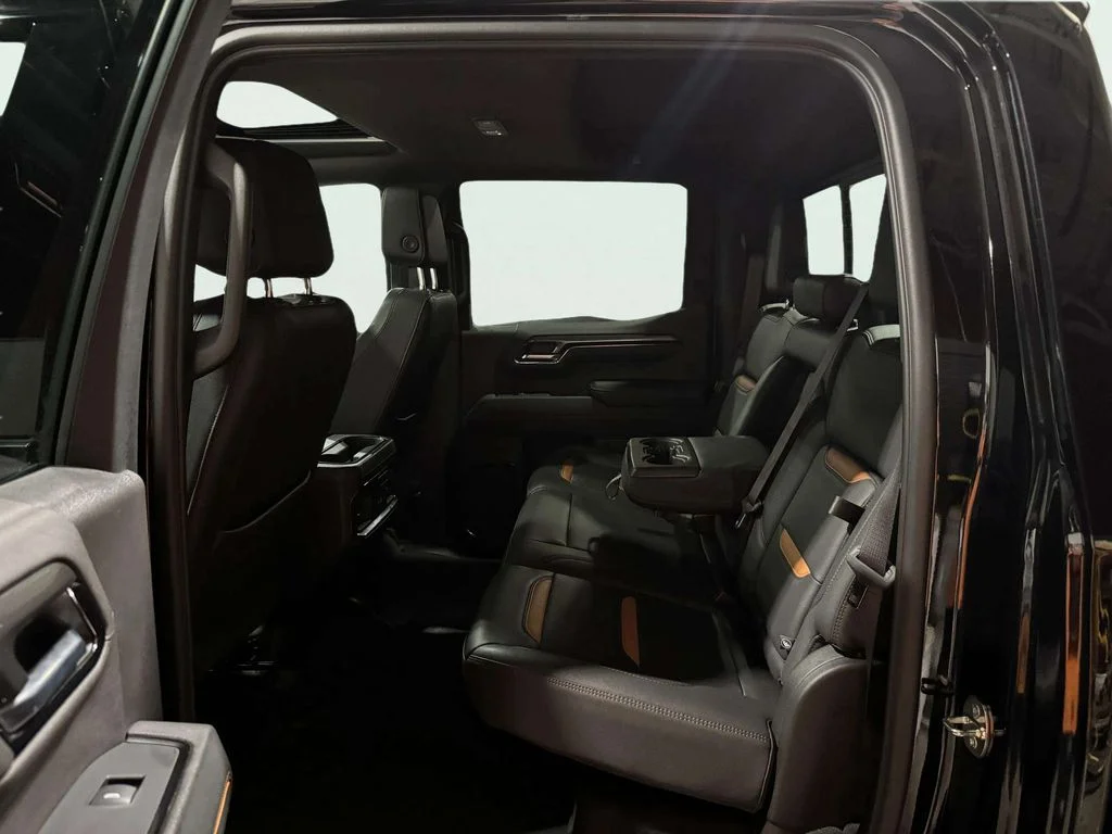 Used 2023 Onyx Black GMC AT4 image 29