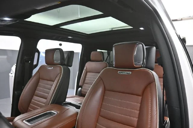 Used 2023 White GMC Denali Ultimate image 34