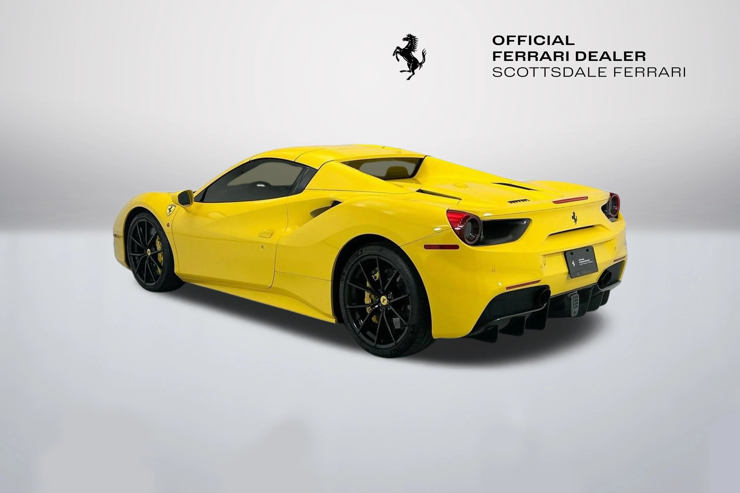 Used 2017 Giallo Modena Ferrari  image 15