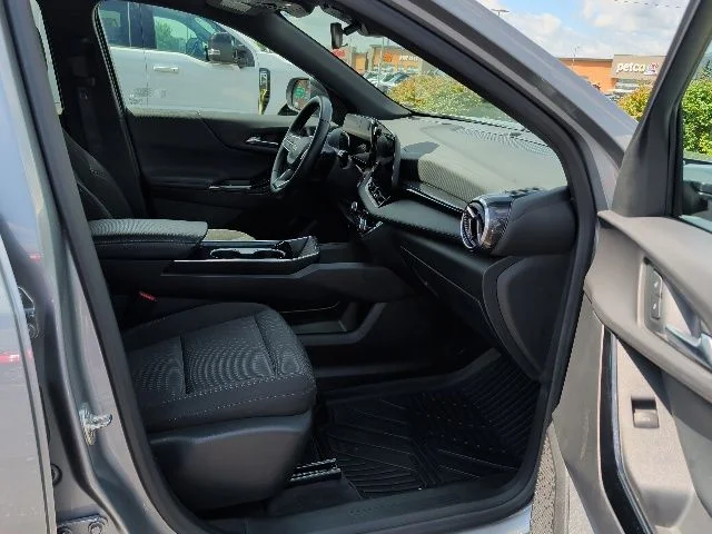 Used 2025 Sterling Gray Metallic Chevrolet LT image 14
