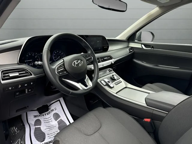 Used 2021 Gray Hyundai SEL image 9
