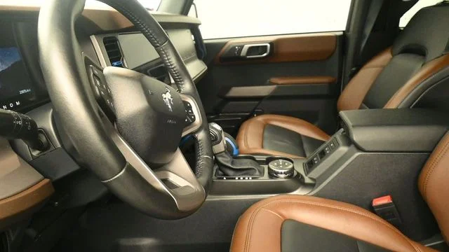 Used 2023 Cactus Green / Gray Ford Outer Banks image 19