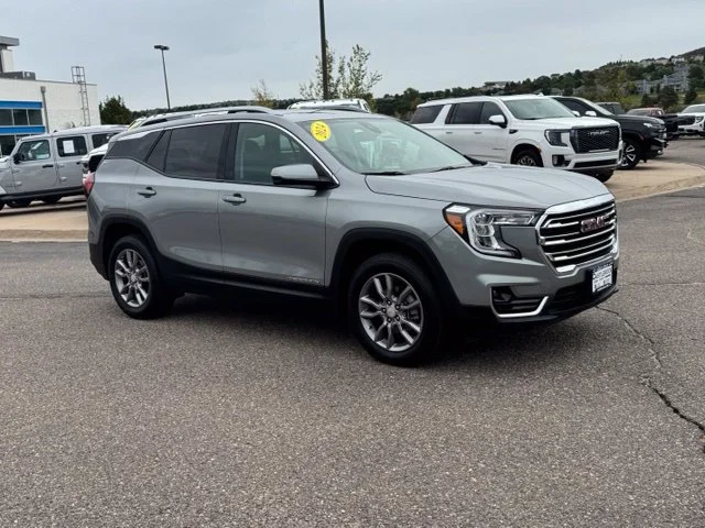 Certified Used 2024 Sterling Metallic GMC SLT image 8
