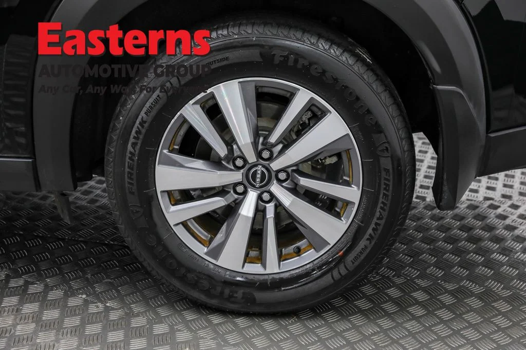 Used 2023 Black Nissan SL image 33