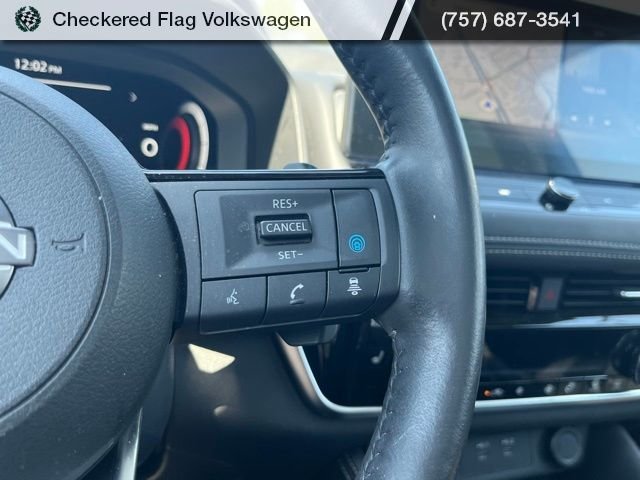 Used 2024 Gun Metallic Nissan Platinum image 38