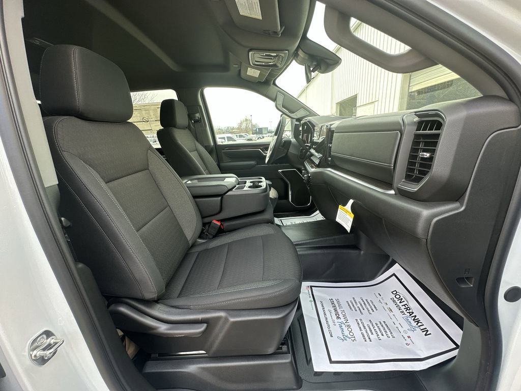 New 2026 Summit White Chevrolet LT image 23