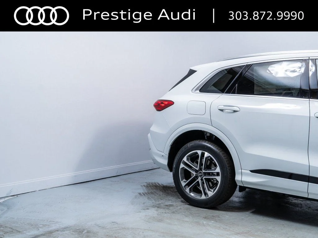2025 Audi Q5 Premium - Photo 9