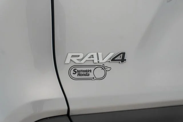Used 2024 Silver Toyota XLE image 9