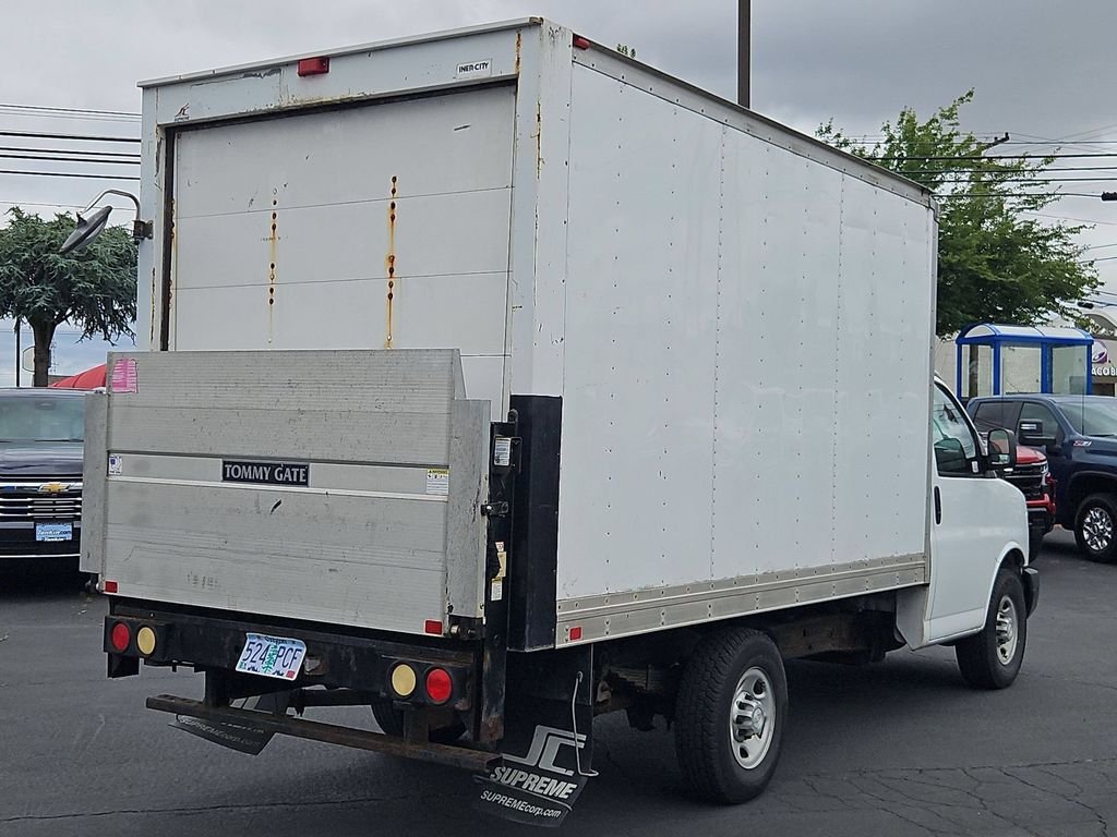 Used 2016 Summit White Chevrolet Work Van image 6