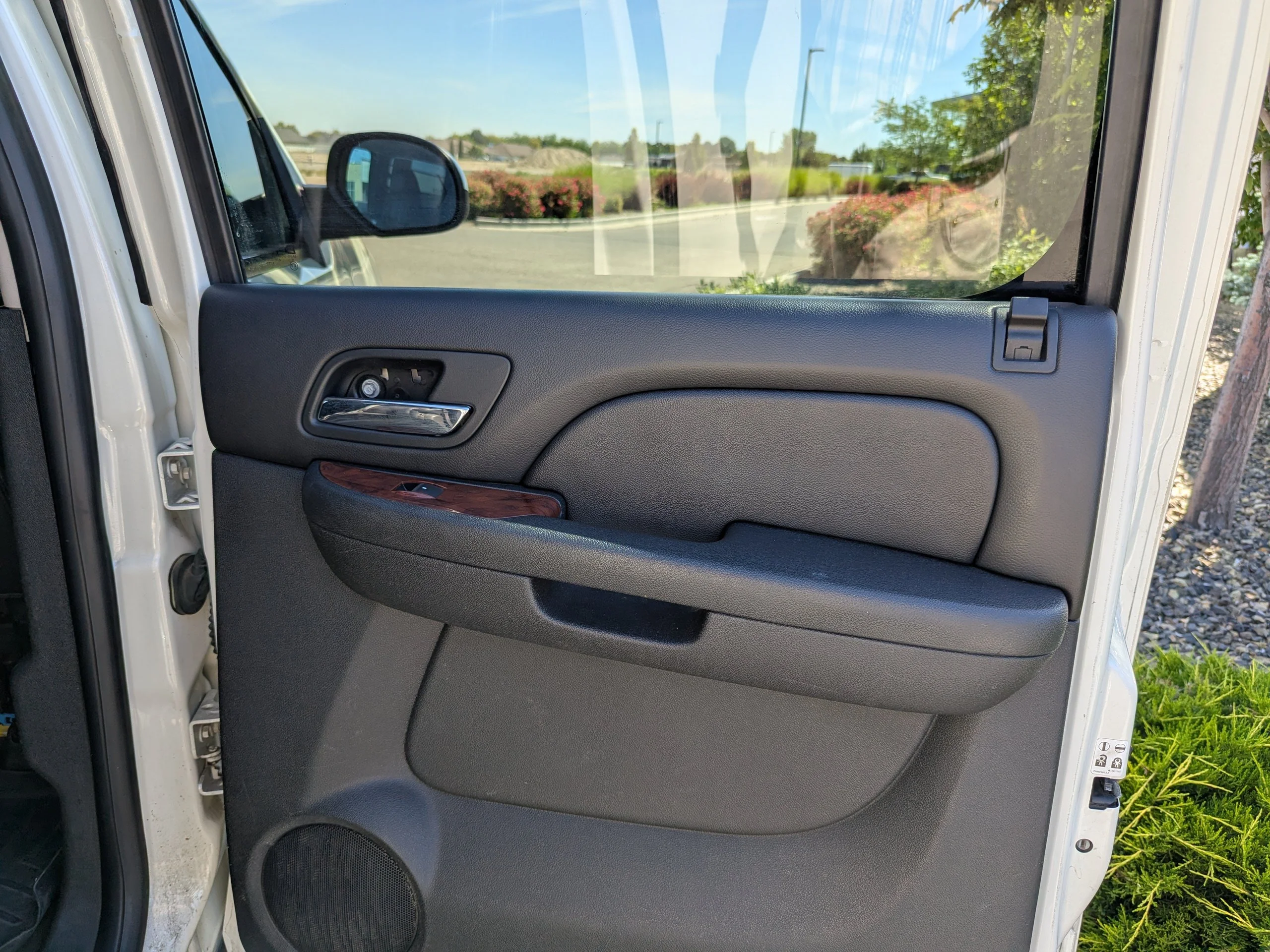 Used 2014 White Diamond Tricoat GMC SLT image 35