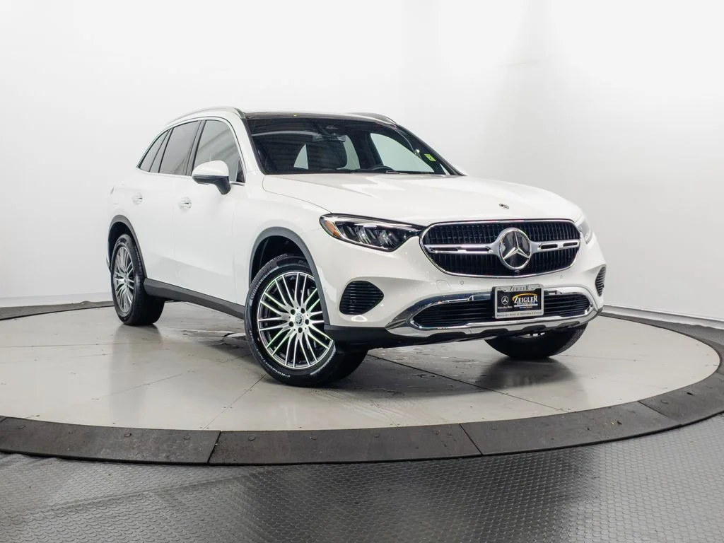 Certified Used 2026 Polar White Mercedes-Benz GLC 300 image 1