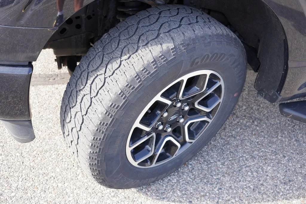 Used 2023 Black Ford XLT image 13