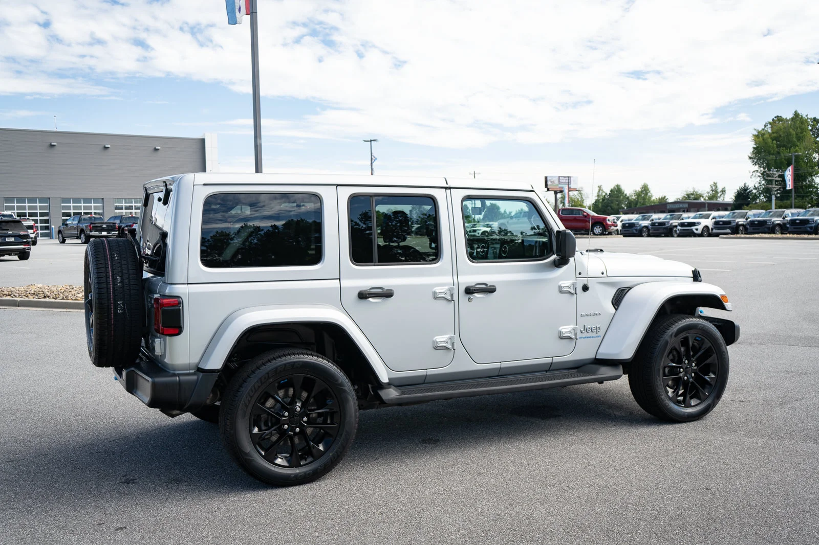 Used 2023 Silver Jeep Sahara 4xe image 10