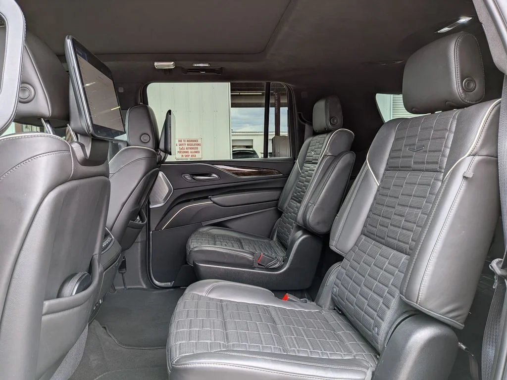 Used 2024 Black Cadillac Sport Platinum image 19
